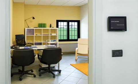 SUB 43; Ufficio formula "ALL INCLUSIVE"