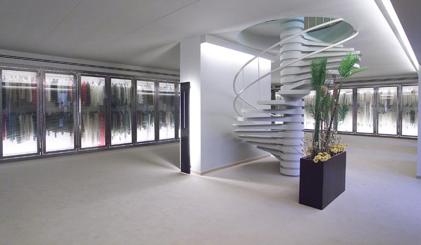 SUB 60; Show Room Galleria