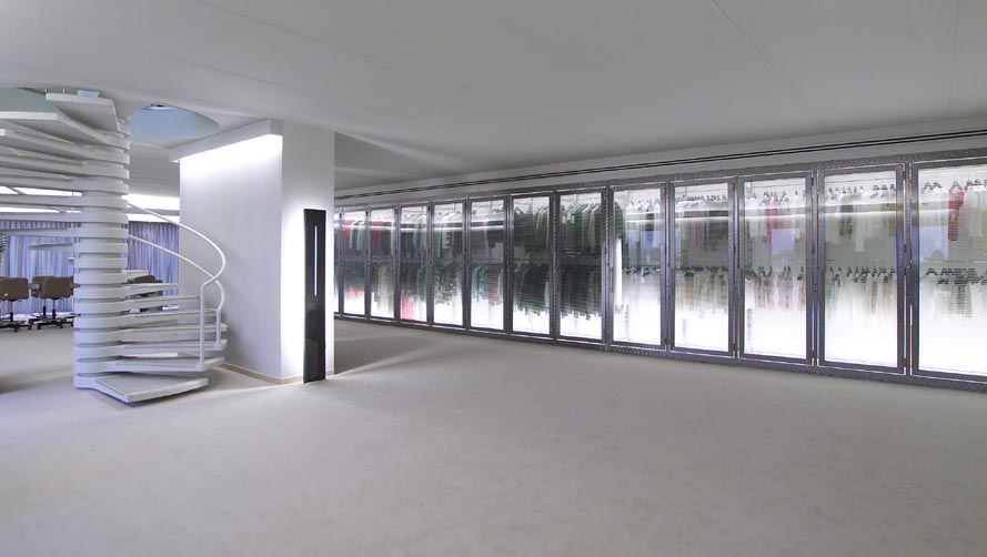 SUB 60; Show Room Galleria