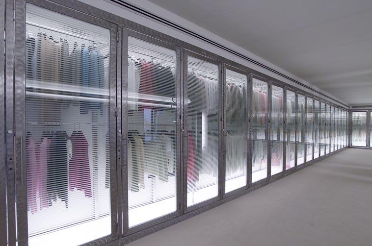 SUB 60; Show Room Galleria